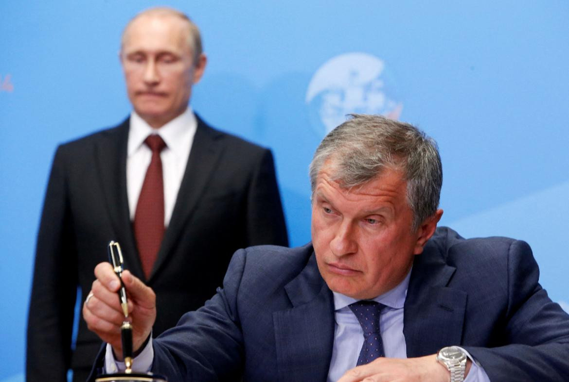 Igor Sechin y Vladimir Putin. Foto: Reuters.