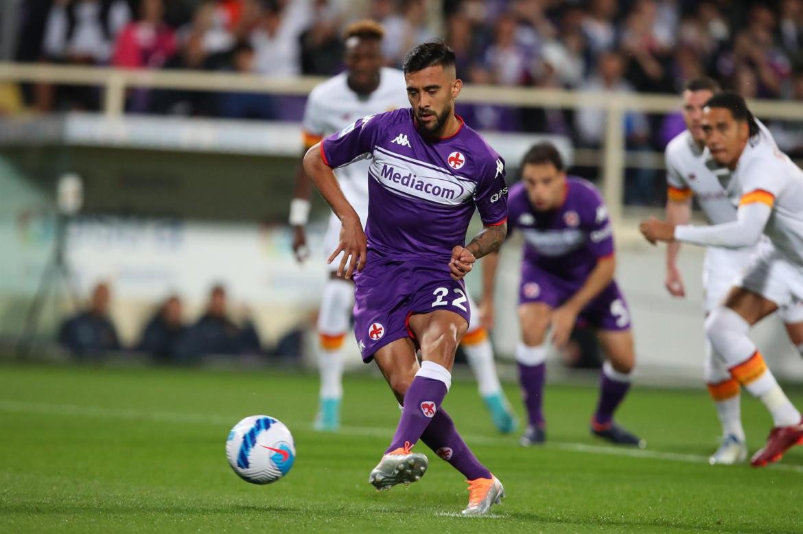 Festejo de Nicolás González para la Fiorentina por la Serie A. Foto: EFE.