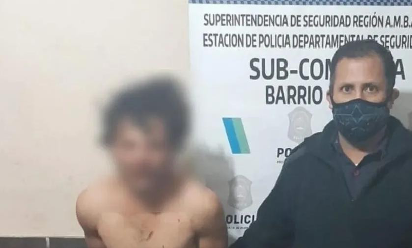 El detenido, acusado de asesinar a su hijo a golpes en Merlo. Foto: infocielo.