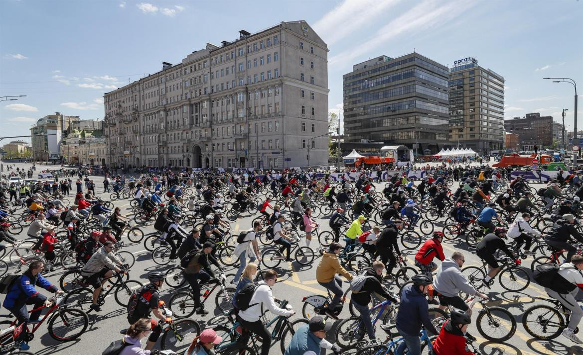 Festival de bicicletas en Moscú. Foto: EFE.