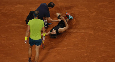 Nadal se metió en la final de Roland Garros tras una dura lesión de Zverev