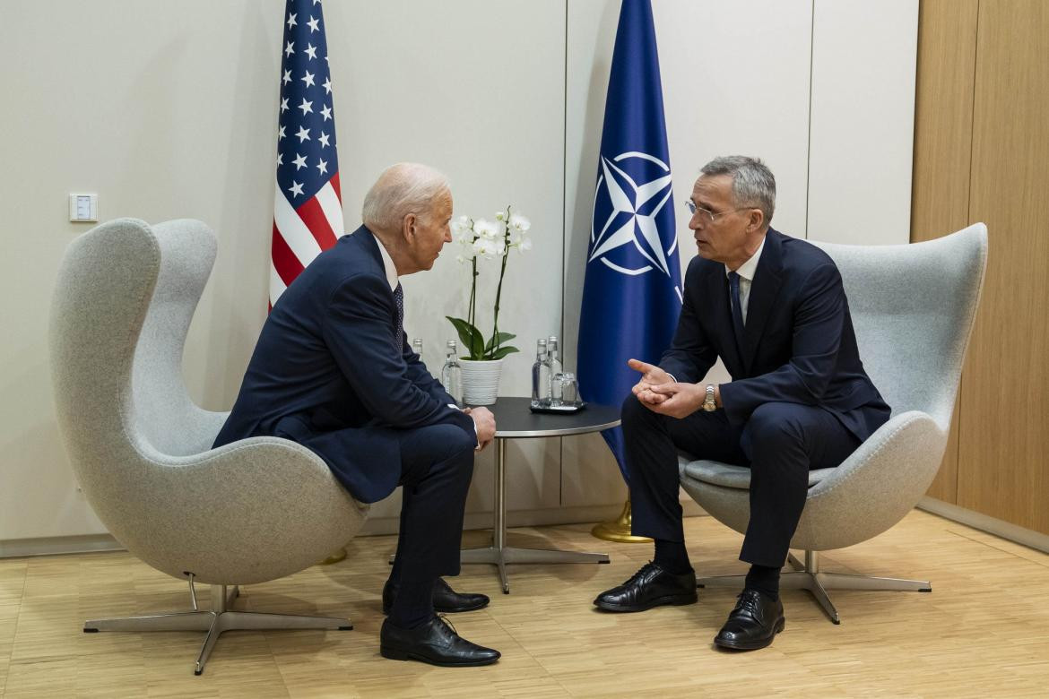 Jope Biden y jefe de la OTAN, NA