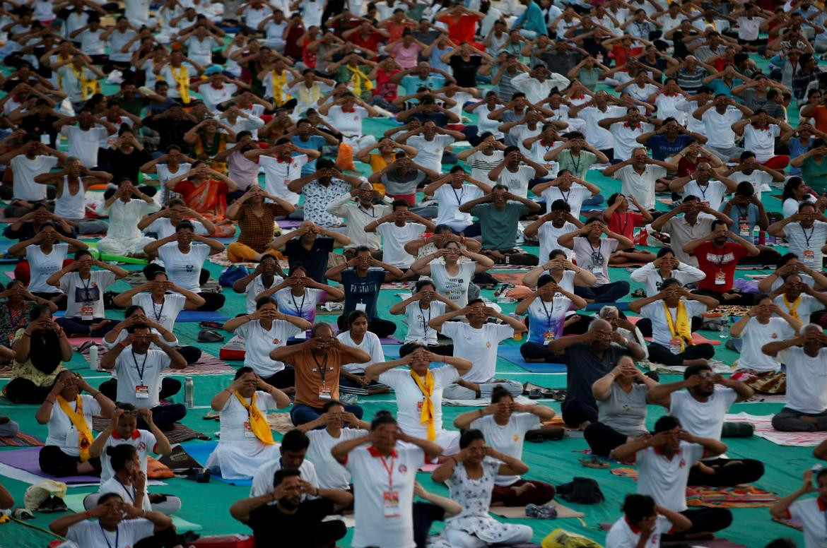 Día mundial del Yoga. Foto REUTERS