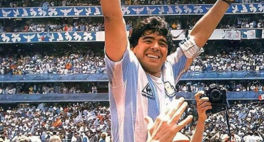 Subastaron la camiseta que usó Maradona en la final de México 86 y hubo polémica 