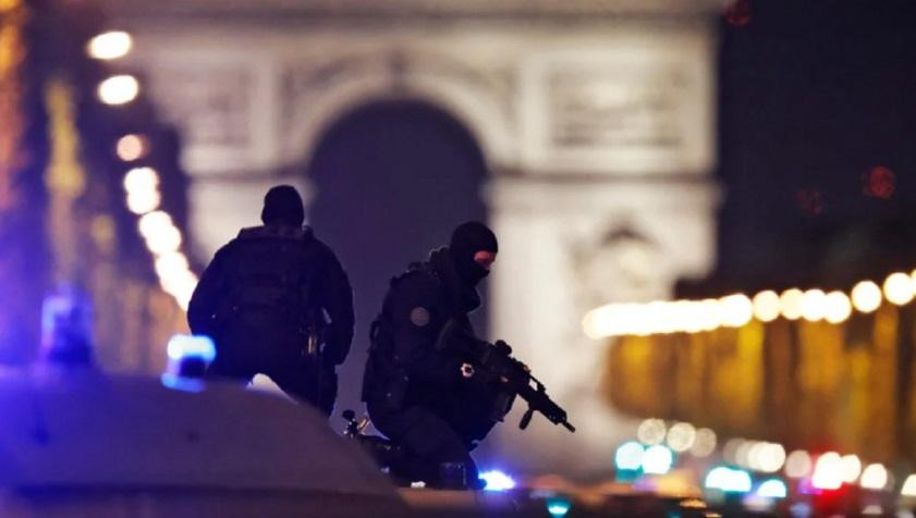 Ataque en París, disparos, NA