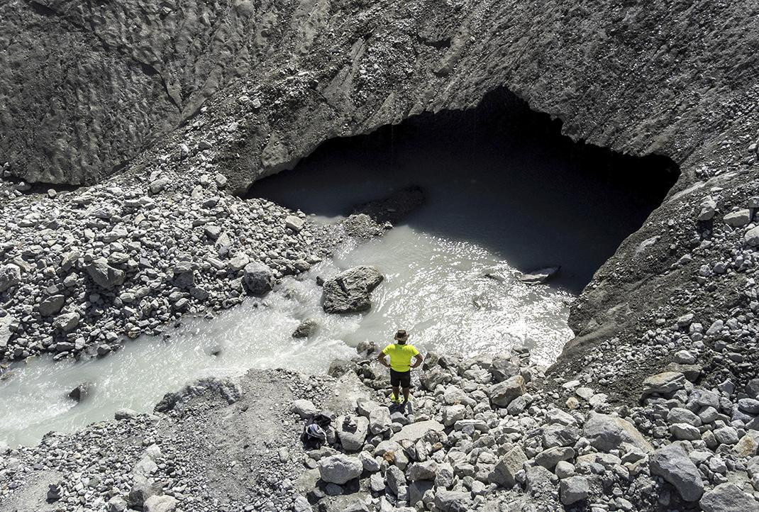 Alerta por derretimiento de glaciares en Suiza, REUTERS