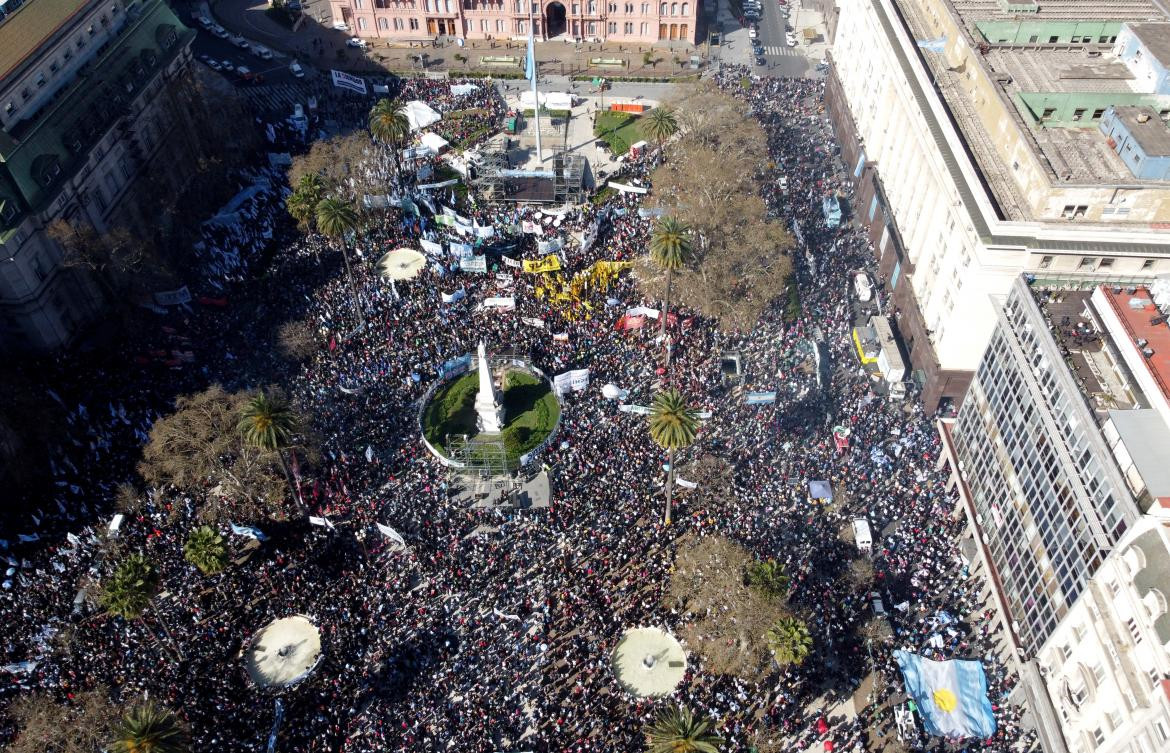 Marcha en apoyo a Cristina Kirchner. Foto: Télam