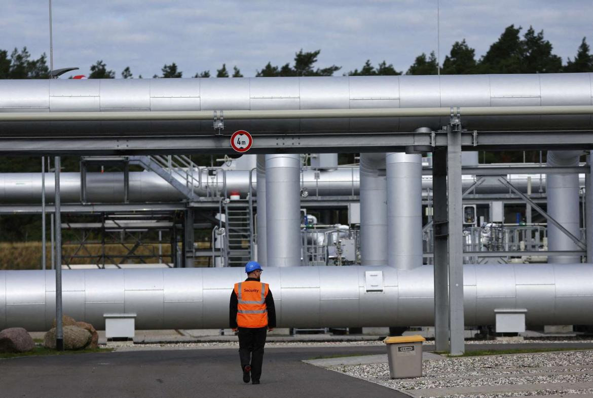 Seguridad frente a la instalación de recalada del gasoducto del Mar Báltico Nord Stream 2 en Lubmin Alemania. Foto Reuters