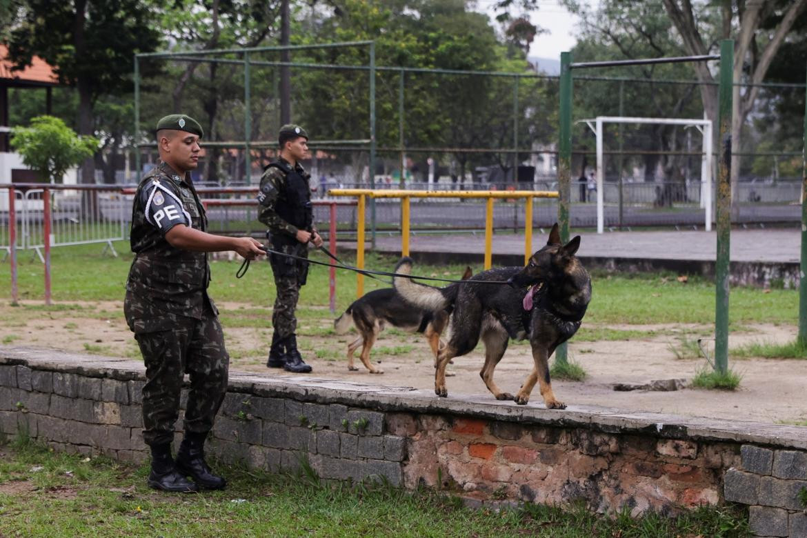 Operativo de seguridad en Brasil. Foto: Reuters.