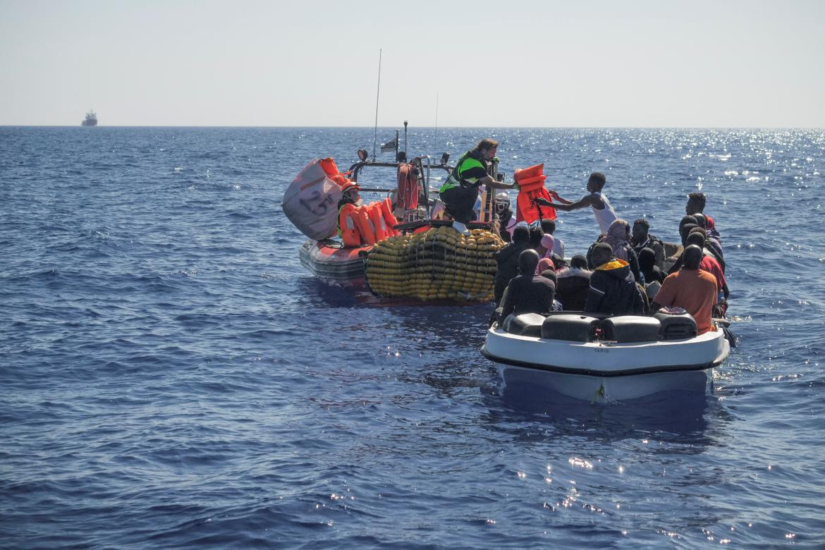 Inmigrantes rescatados en el mar Mediterráneo_Reuters