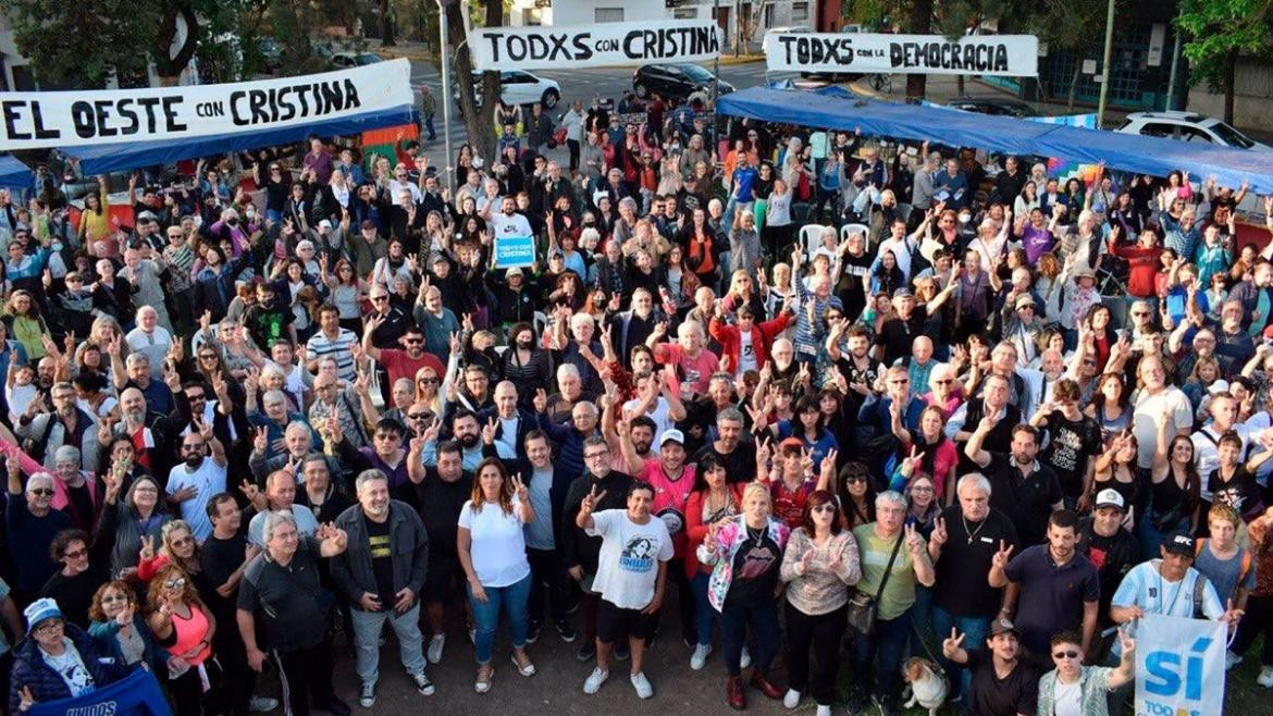 Movilización por Cristina Kirchner, Télam