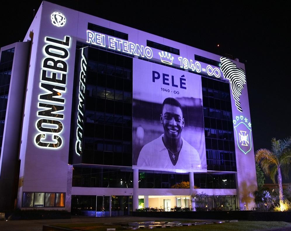 El homenaje de Conmebol a Pelé. Foto: Twitter @CONMEBOL.