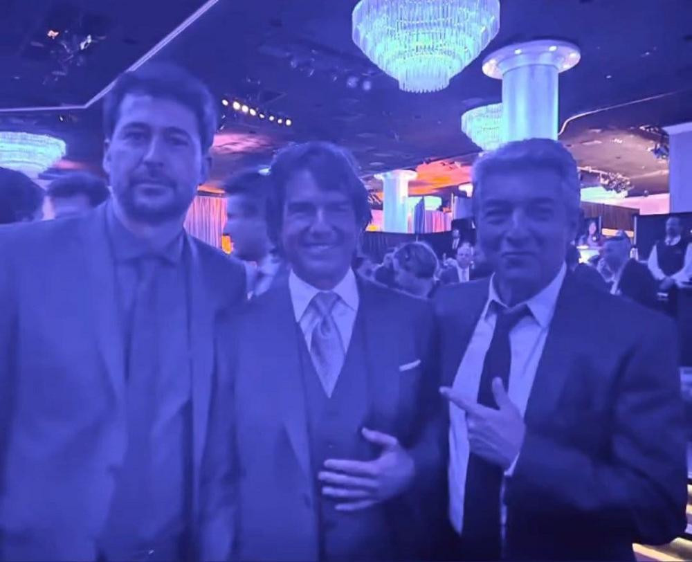 Santiago Mitre, Ricardo Darín y Tom Cruise. Foto: Instagram/sanmitre.