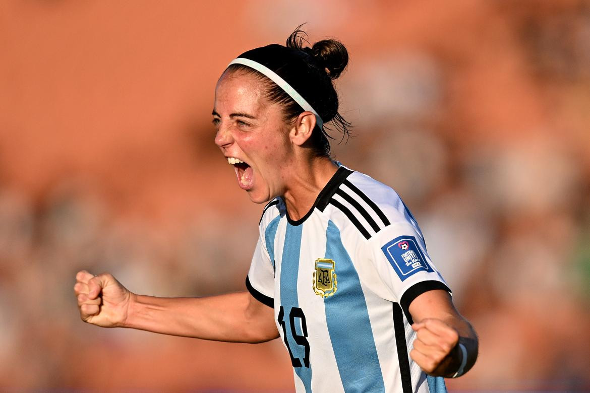Mariana Larroquette; Selección Argentina de fútbol femenino. Foto: Twitter @Argentina.