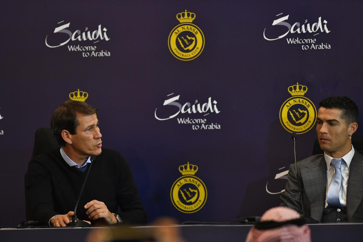 Cristiano Ronaldo y Rudi García en el Al Nassr. Foto: REUTERS.