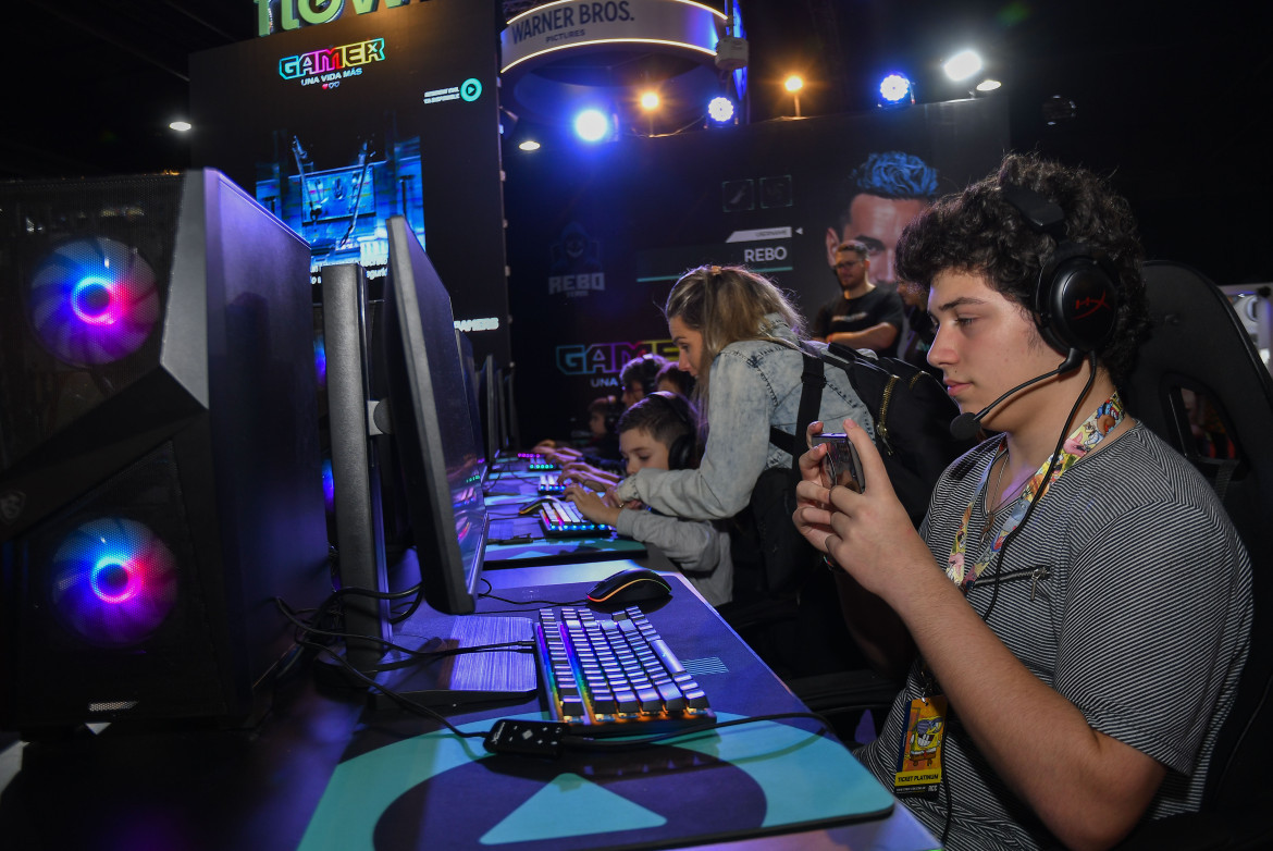El sector gamer de la Comic-Con en Costa Salguero. Foto: Télam.