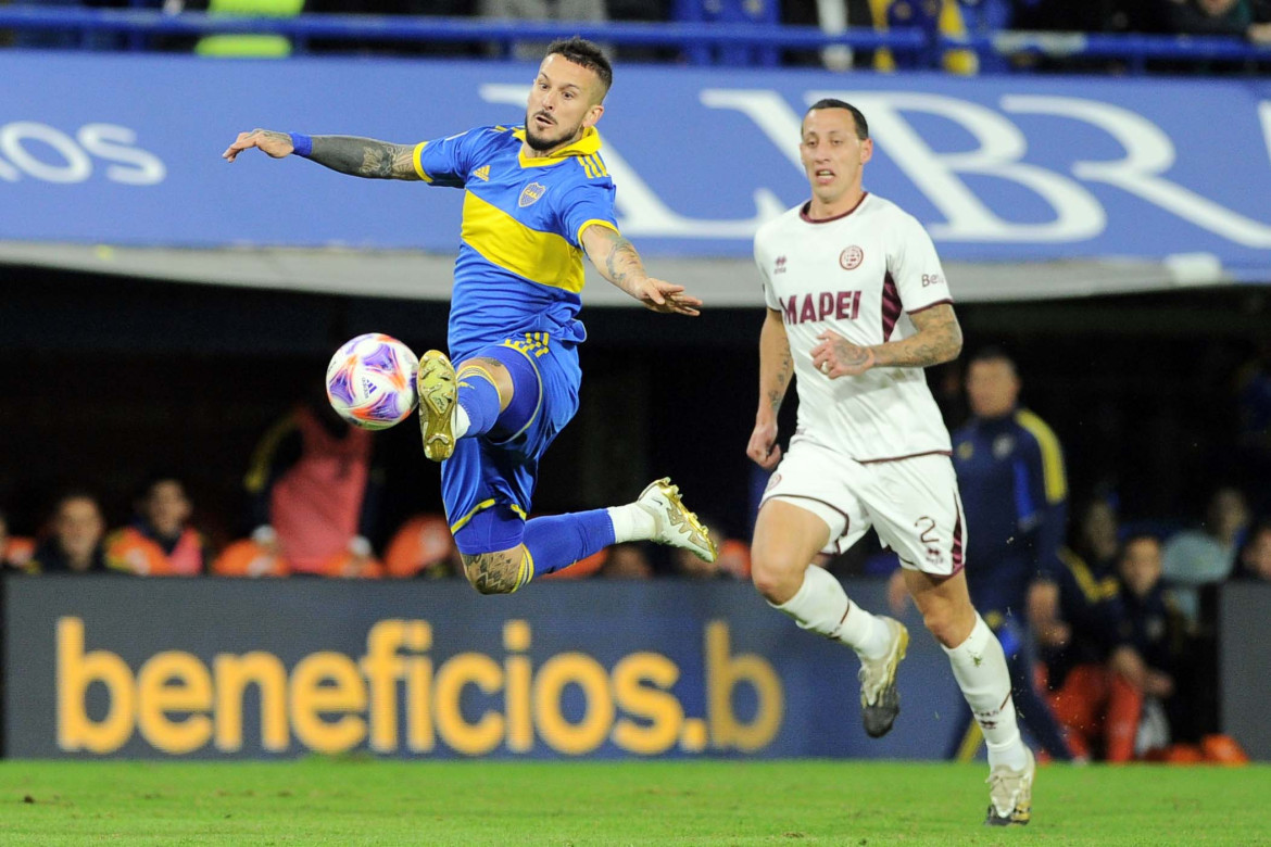 Darío Benedetto cuestionó a los hinchas de Boca que lo criticaron. Foto: Télam.