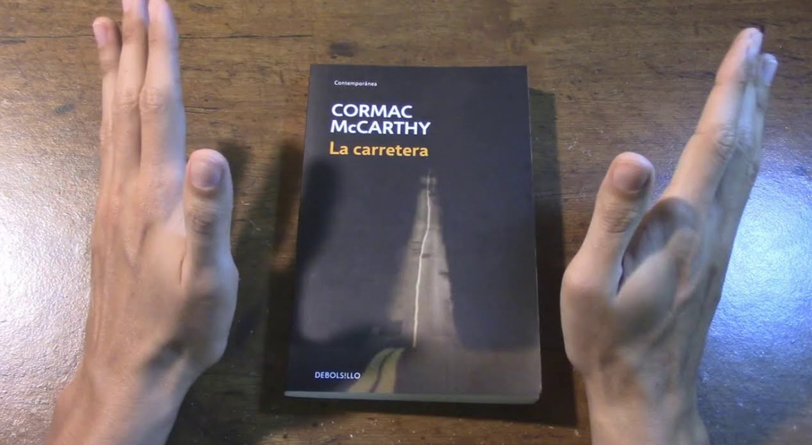 La Carretera, libro de Cormac McCarthy. Foto: captura YouTube