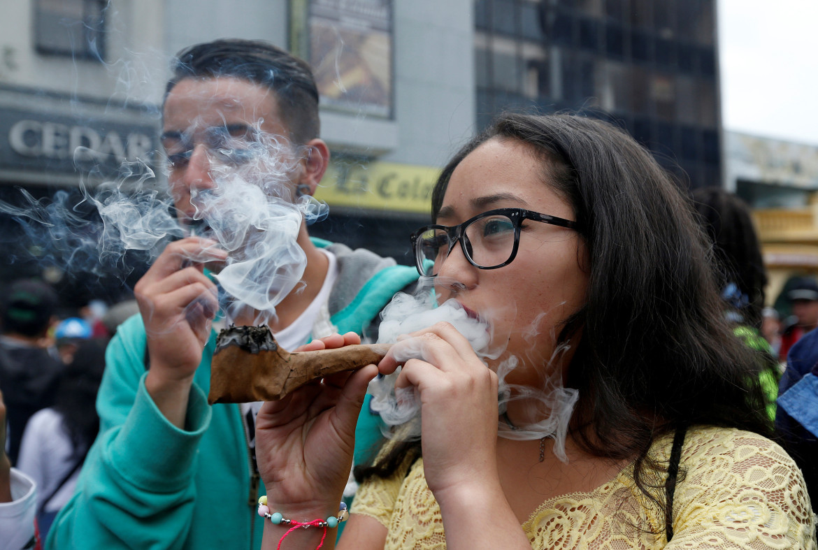 La reforma buscaba autorizar la compra, venta y el uso adulto del cannabis con fines recreativos. Fuente: Reuters.