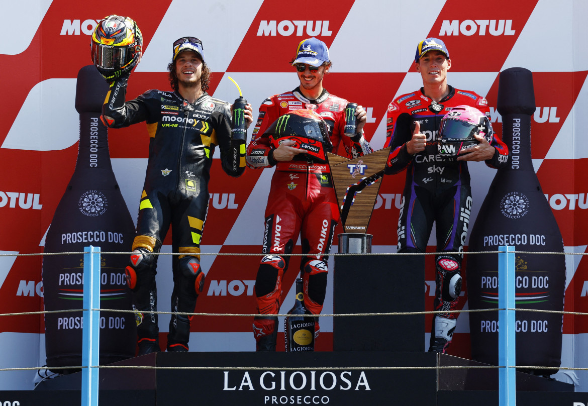 El podio del Gran Premio de los Países Bajos. Foto: Reuters.