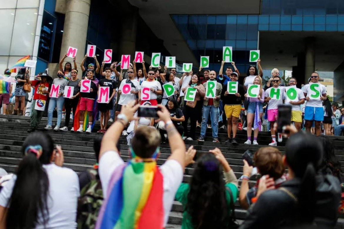 Marcha para pedir por derechos  garantiza derechos de la comunidad LGBTIQ+ en Venezuela. Foto: Reuters