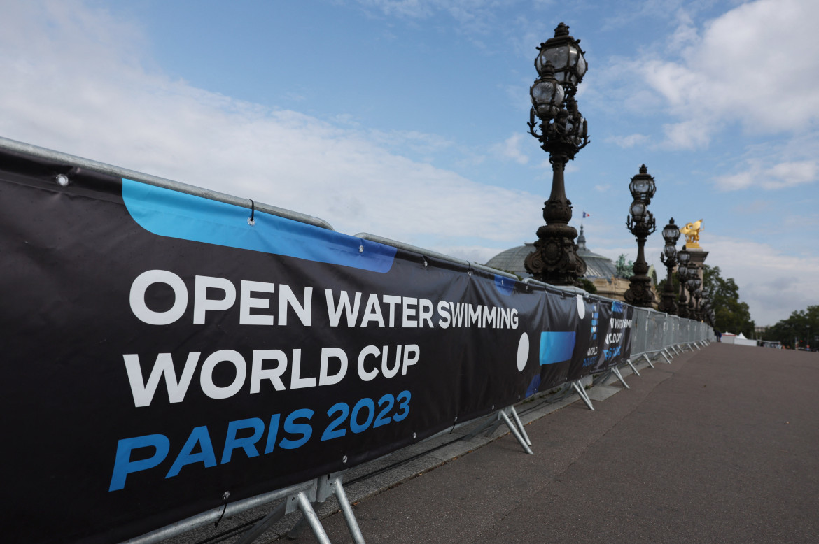 Entrenamiento para el evento de natación de prueba para París 2024 - Río Sena, París, Francia. Foto: EFE