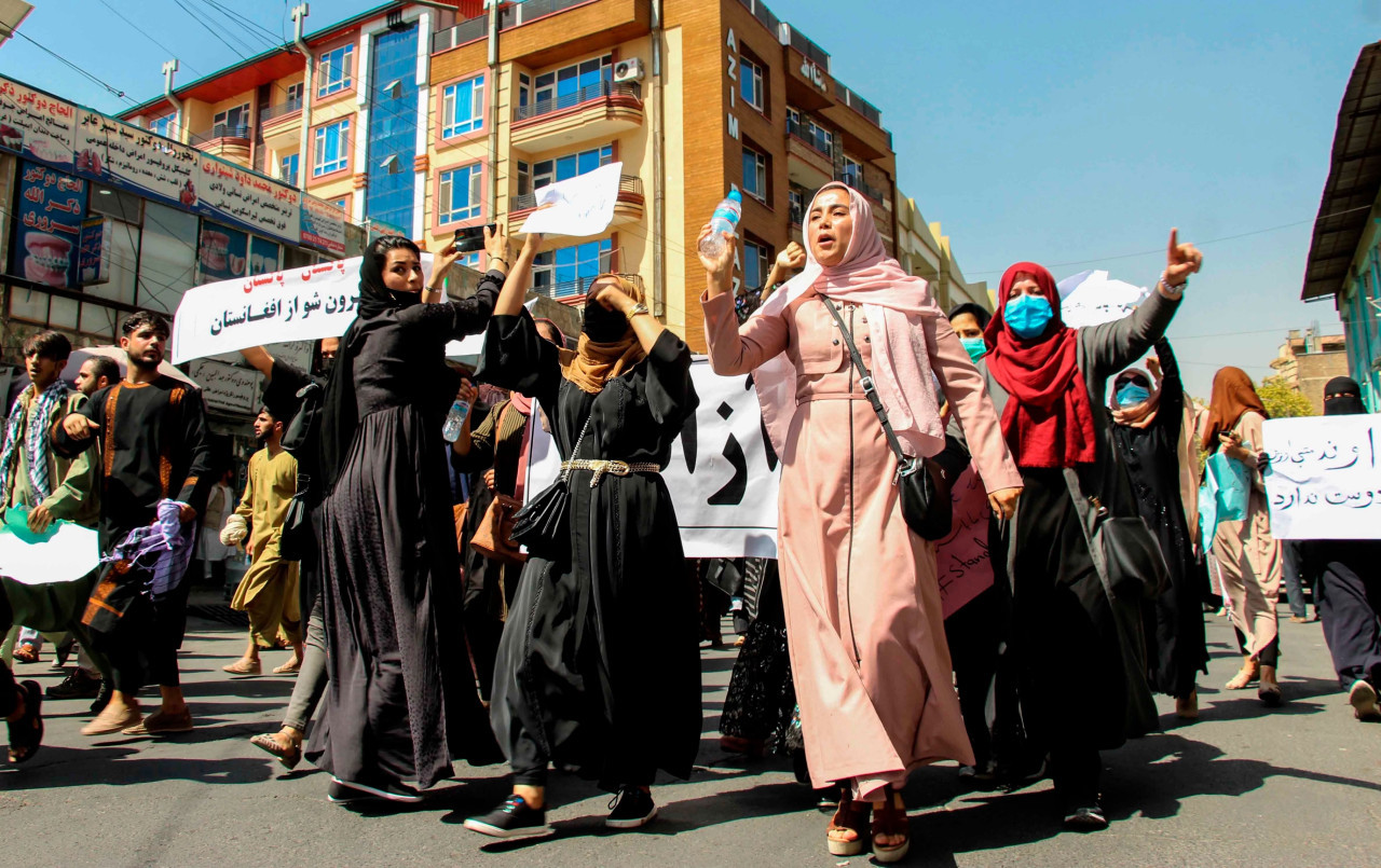 Mujeres bajo el régimen talibán. Foto: EFE