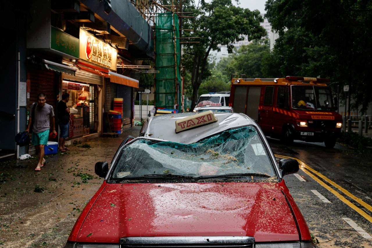Supertifón Saola en Hong Kong. Foto: Reuters.