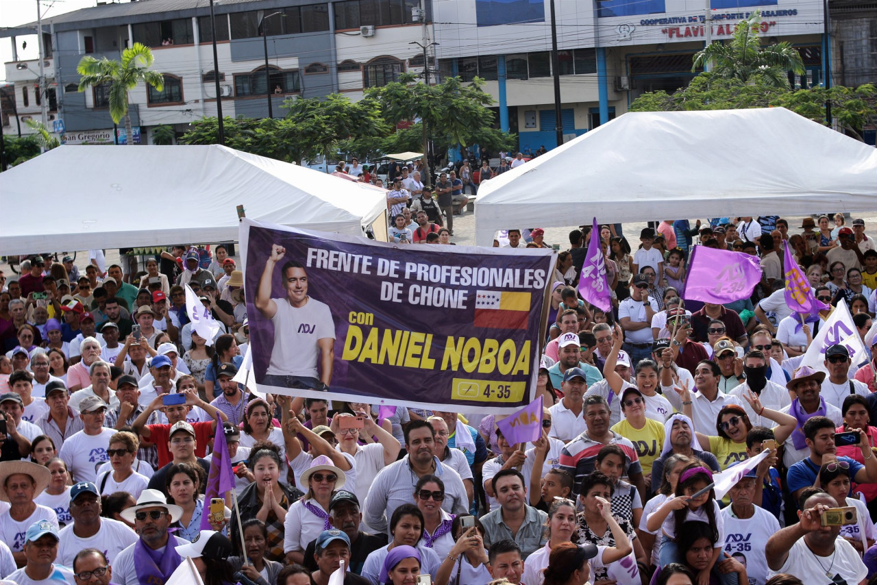 Marcha en apoyo al candidato presidencial de Ecuador, Daniel Noboa. Foto: X @DanielNoboaOk.