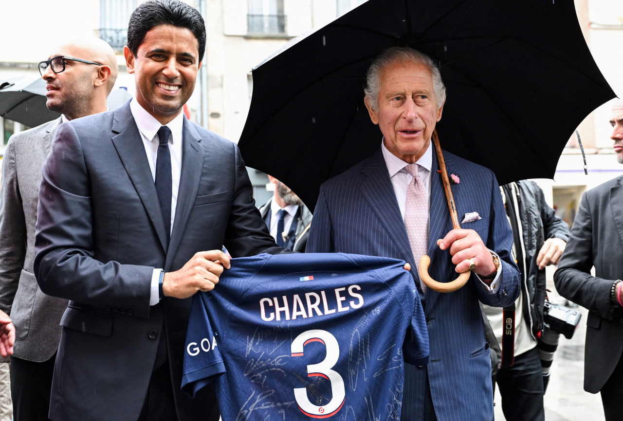 Nasser Al Khelaifi con el rey Carlos de Inglaterra. Foto: Reuters.
