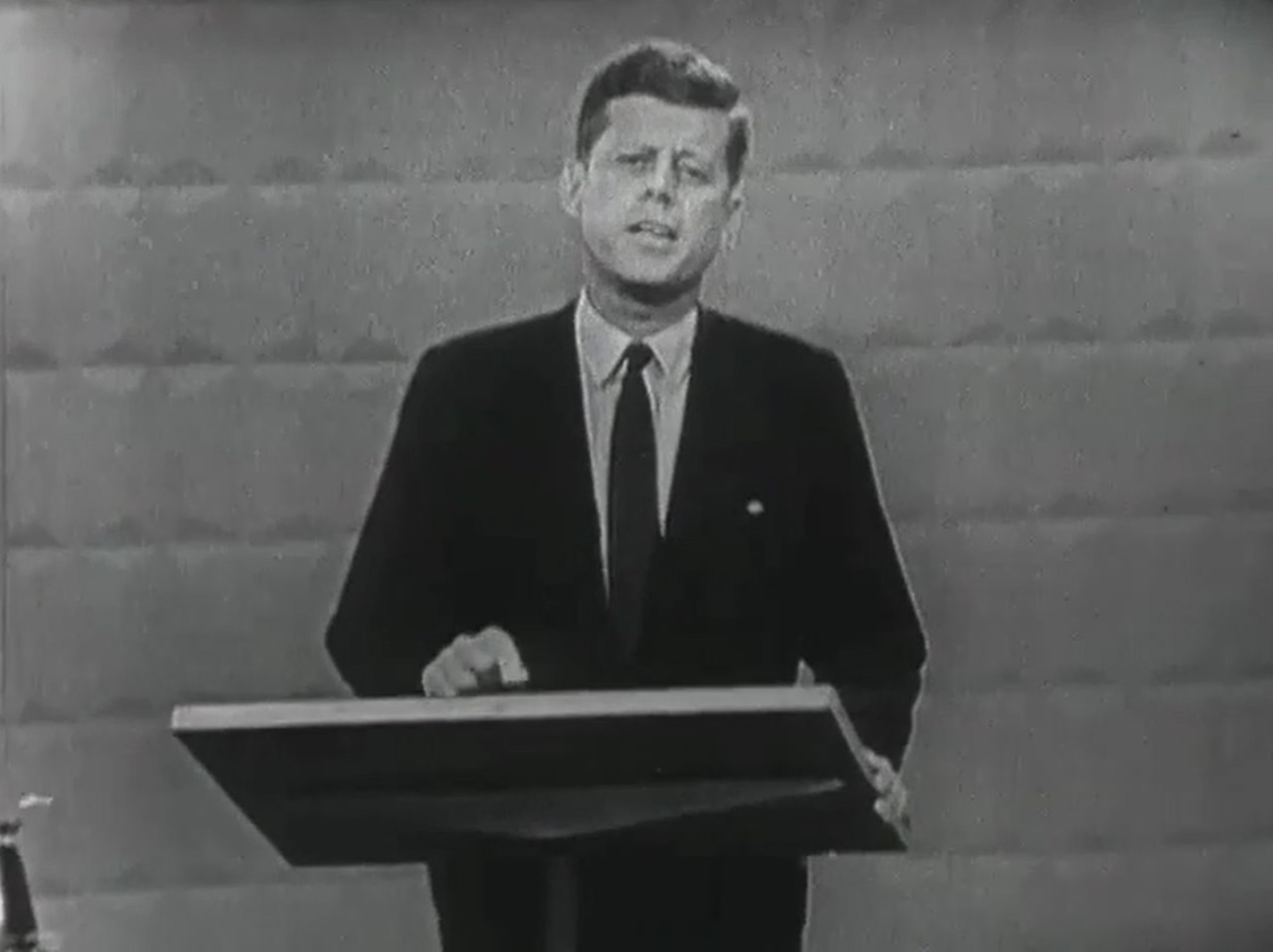 JFK fue quien abrió el debate. Foto: captura de pantalla.