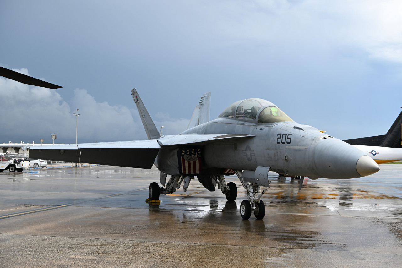 Avión de combate de ataque F/A-18E/F Super Hornet que Estados Unidos envió a Israel. Foto: Reuters.