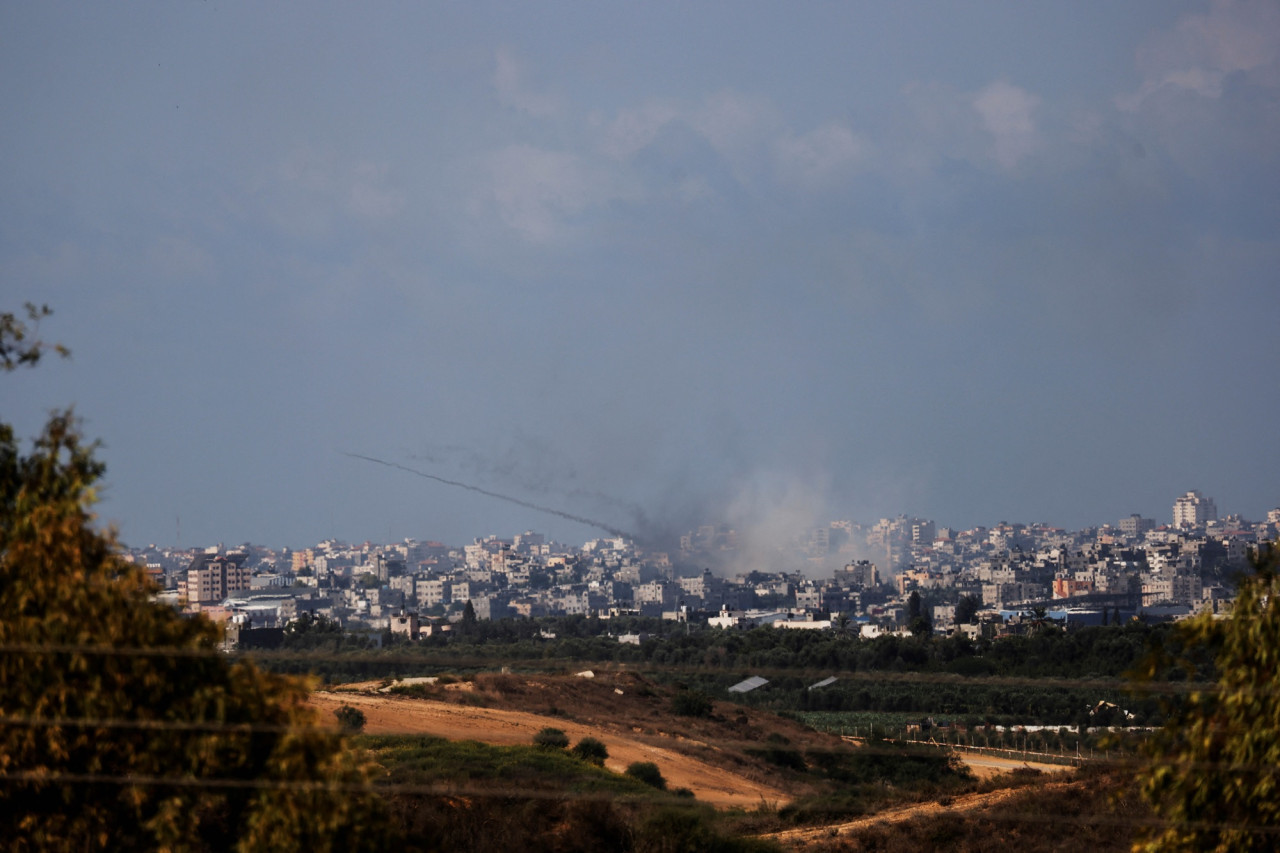 Bombardeo de Isarel en Gaza. Foto: Reuters.