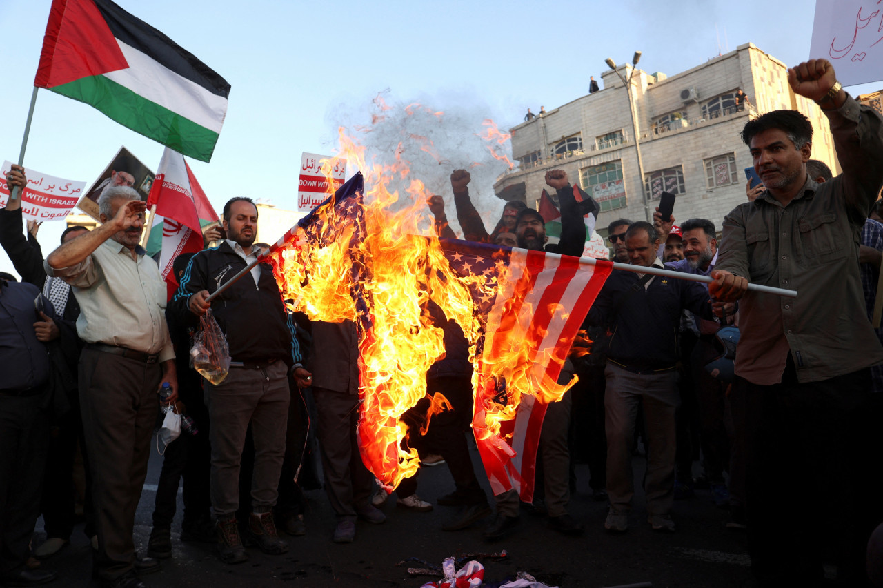 Protestas en Irán contra Israel. Foto: Reuters.
