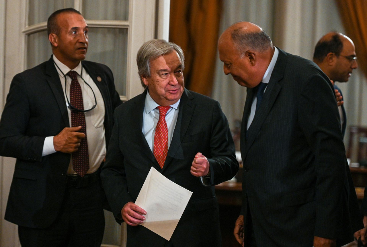 Antonio Guterres y el ministro de Exteriores de Egipto, Sameh Shukri. Foto: EFE.