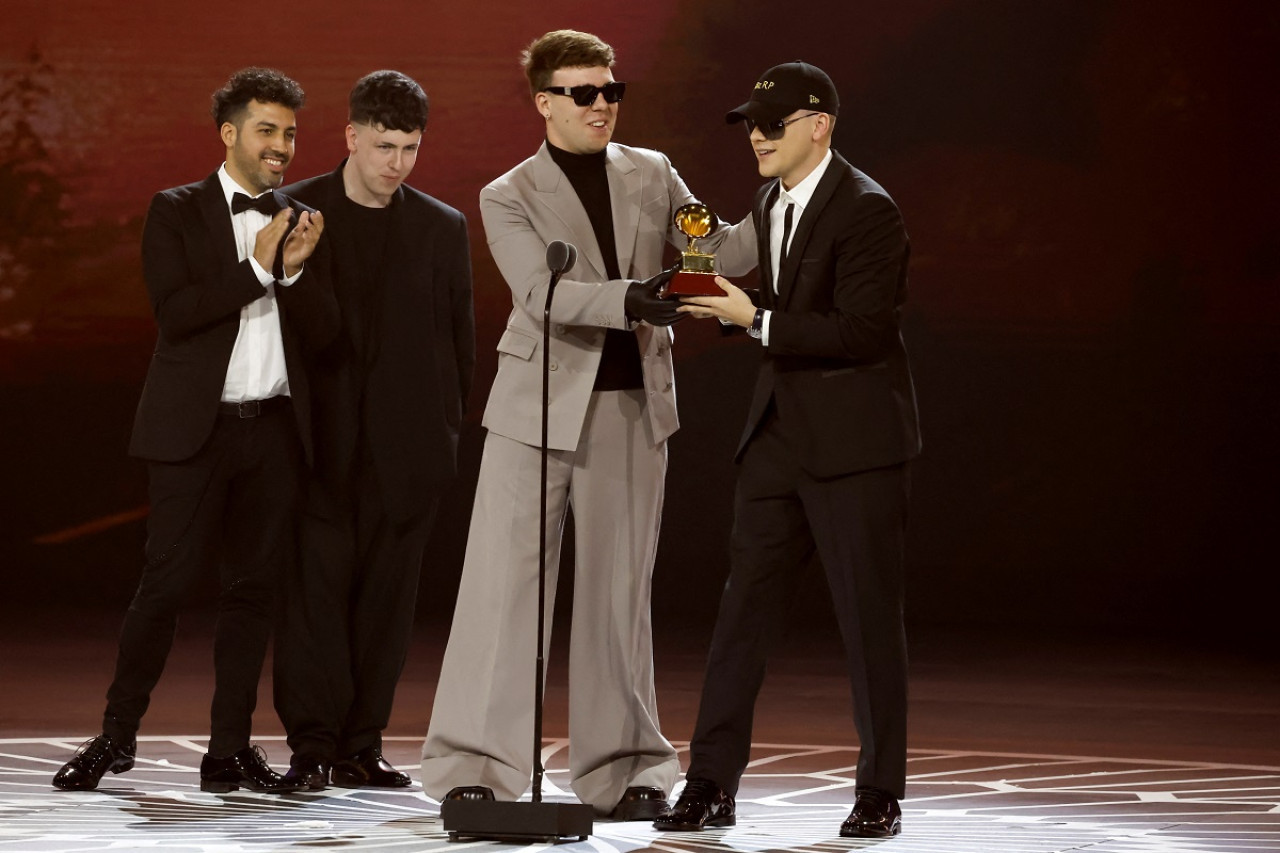 El agradecimiento de Bizarrap en los Latin Grammy. Foto: Reuters.