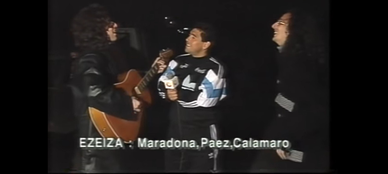 Diego Maradona junto a Andrés Calamaro y Fito Páez. Foto: Captura de video.