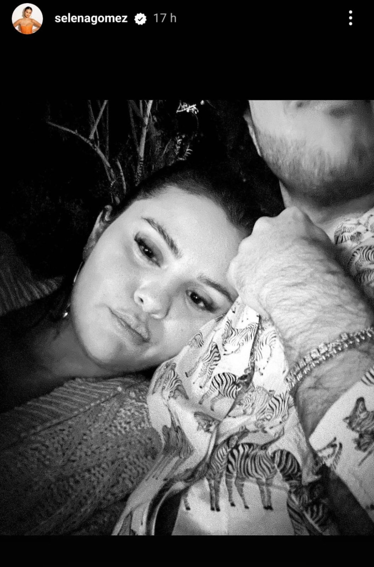 La historia de Instagram que subió Selena Gómez junto a su actual novio, Benny Blanco. Foto: Instagram (selenagomez).
