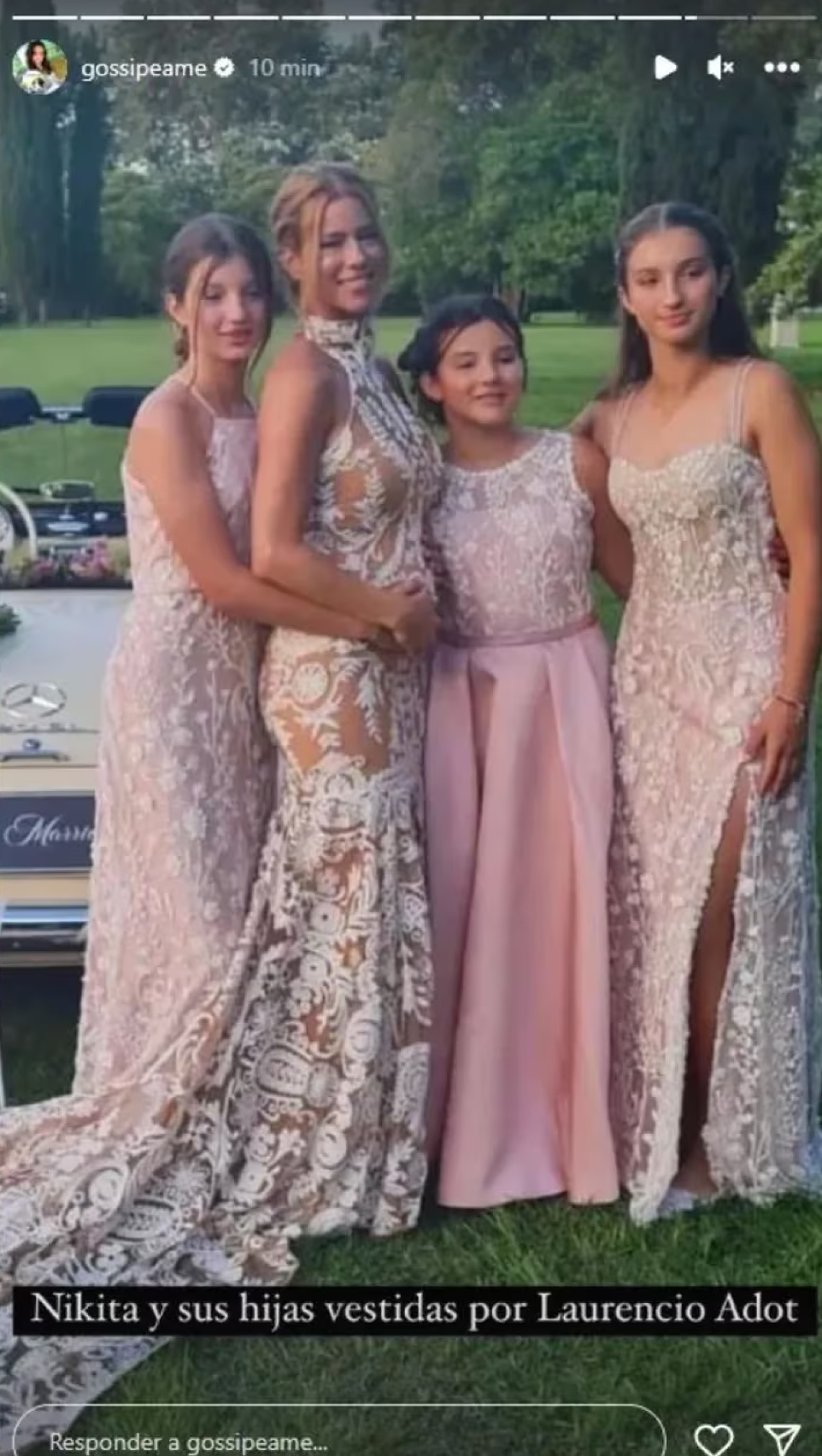 Nicole Neumann embarazada junto a sus hijas. Foto: Instagram/gossipeame