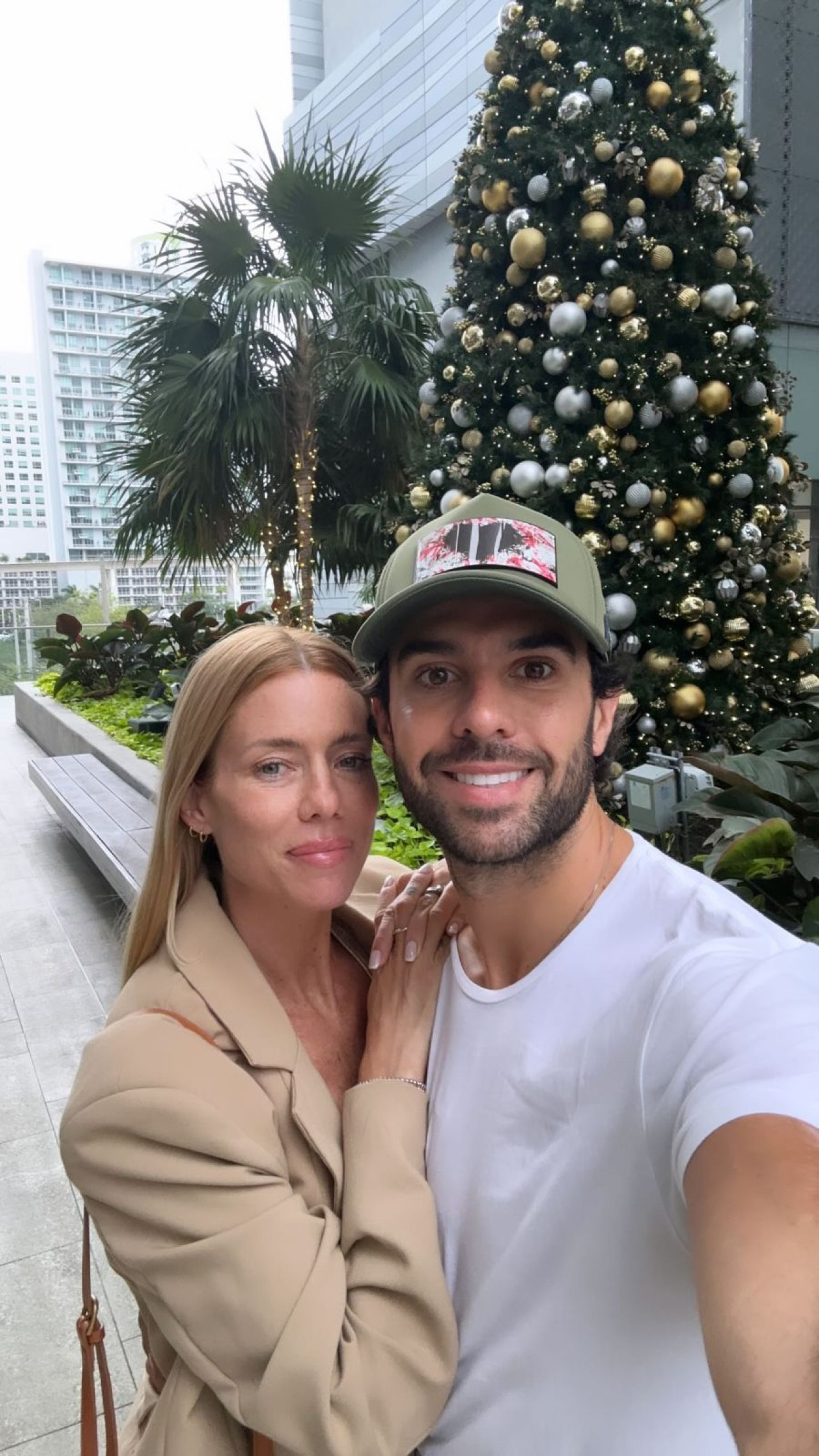 Nicole Neumann y Manu Urcera en Miami. Foto: Instagram.