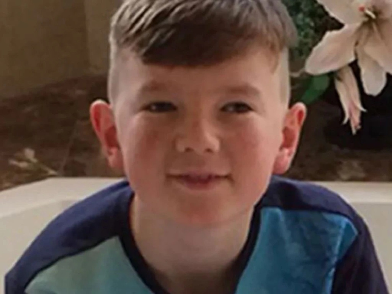 Alex Batty, niño desaparecido en 2017 hallado en Francia.