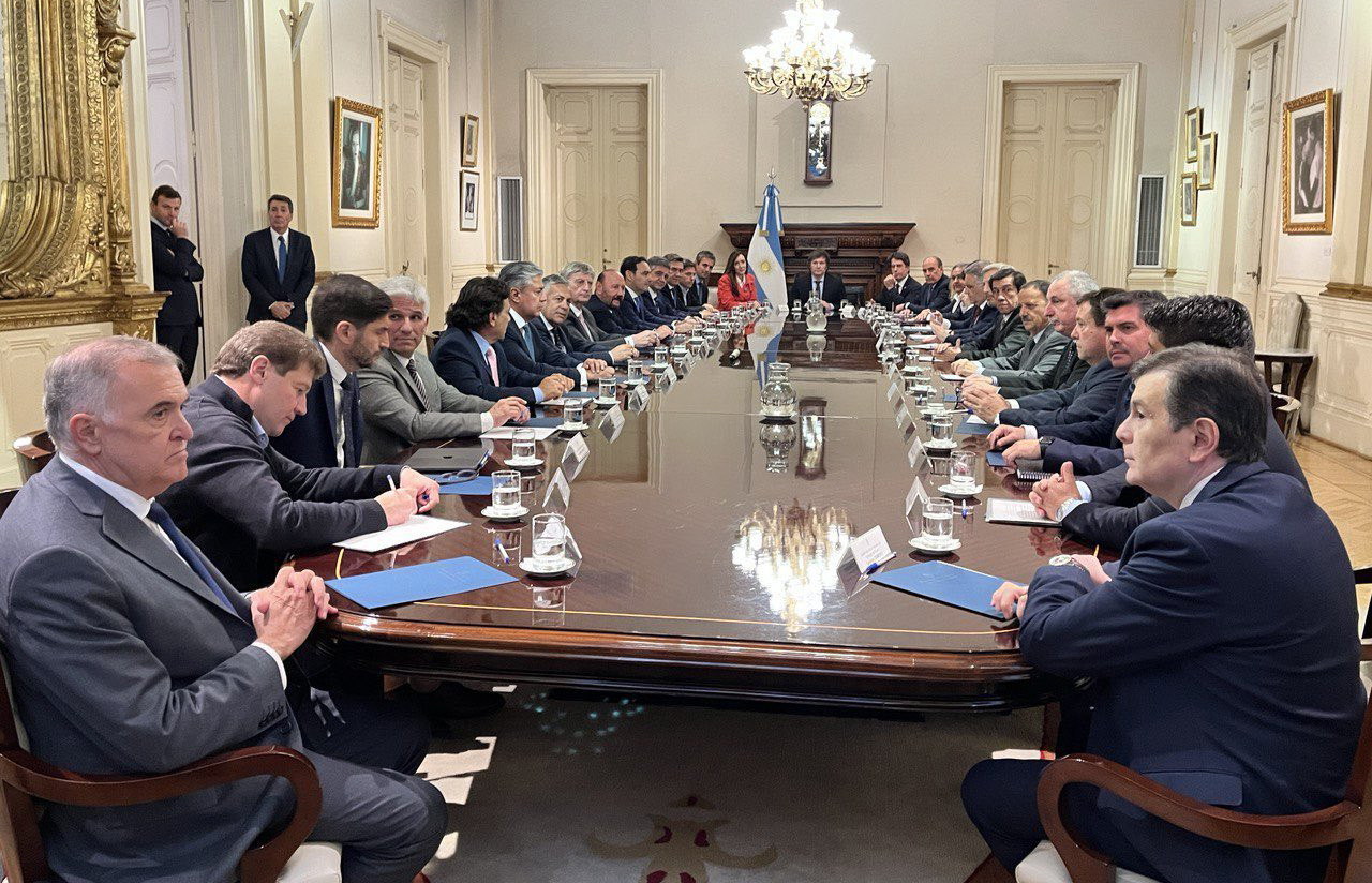 Reunión de Javier Milei con gobernadores en Casa Rosada. Foto: NA.