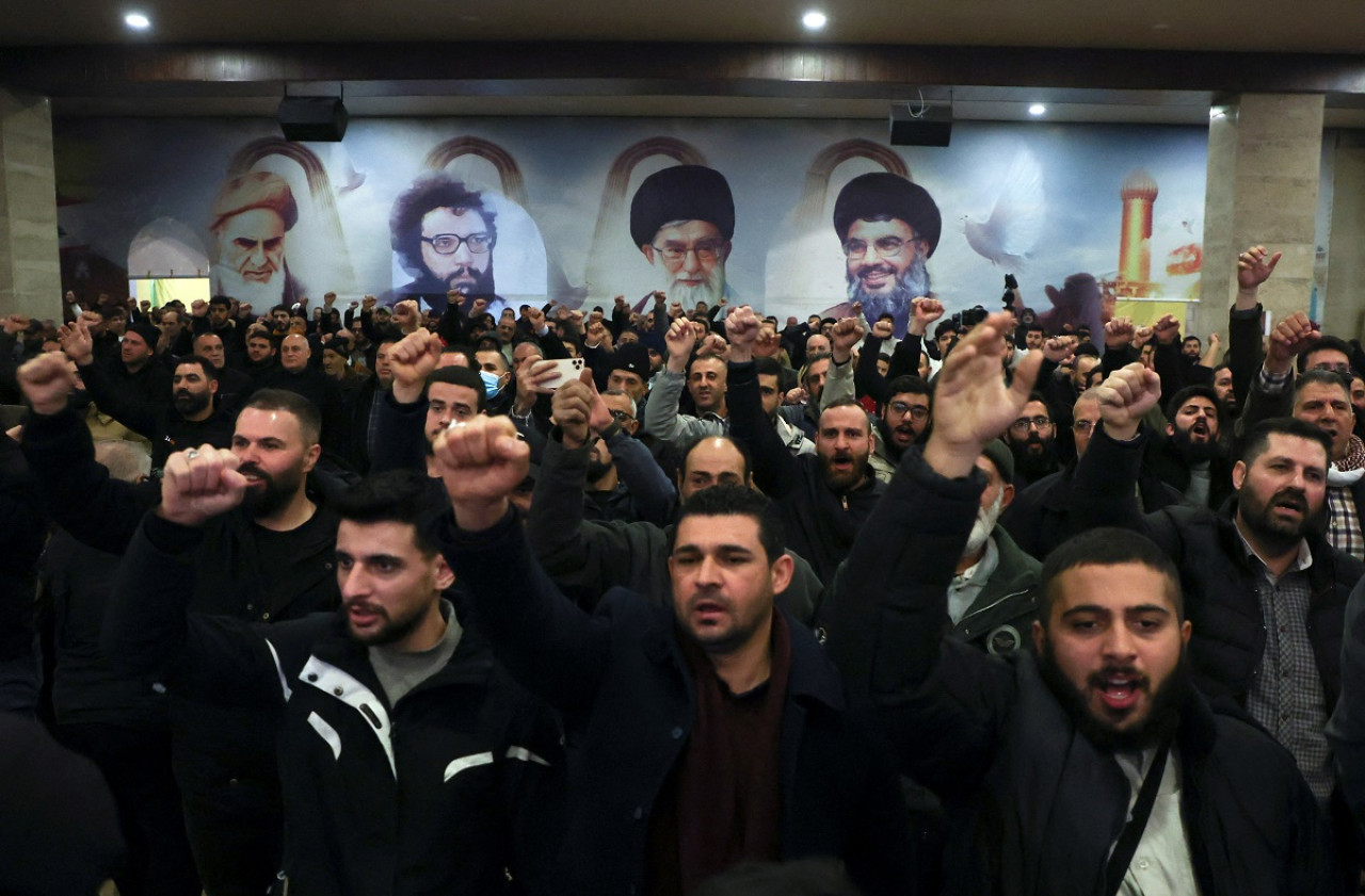 Seguidores del grupo chíi libanés Hezbollah. Foto: Reuters.