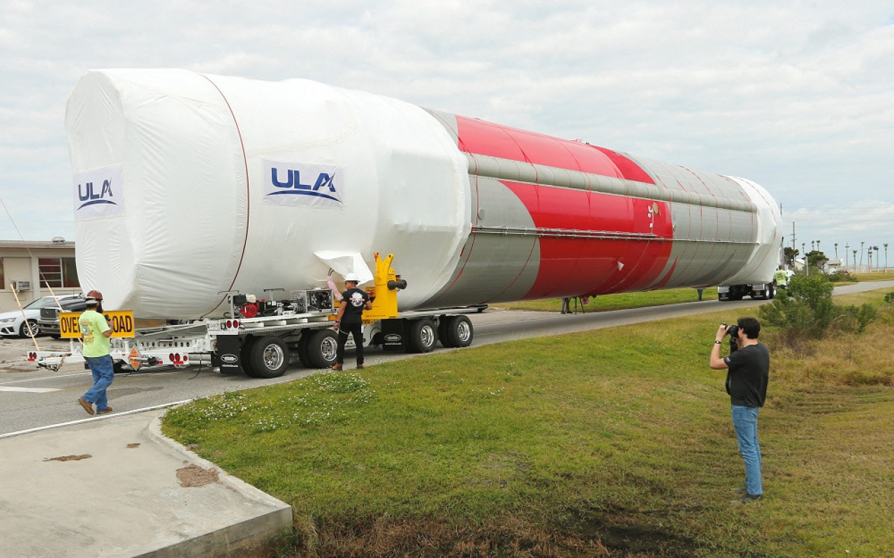 El cohete Vulcan en su base ubicada en Cabo Cañaveral, Florida, previo a su lanzamiento. Foto: Reuters.
