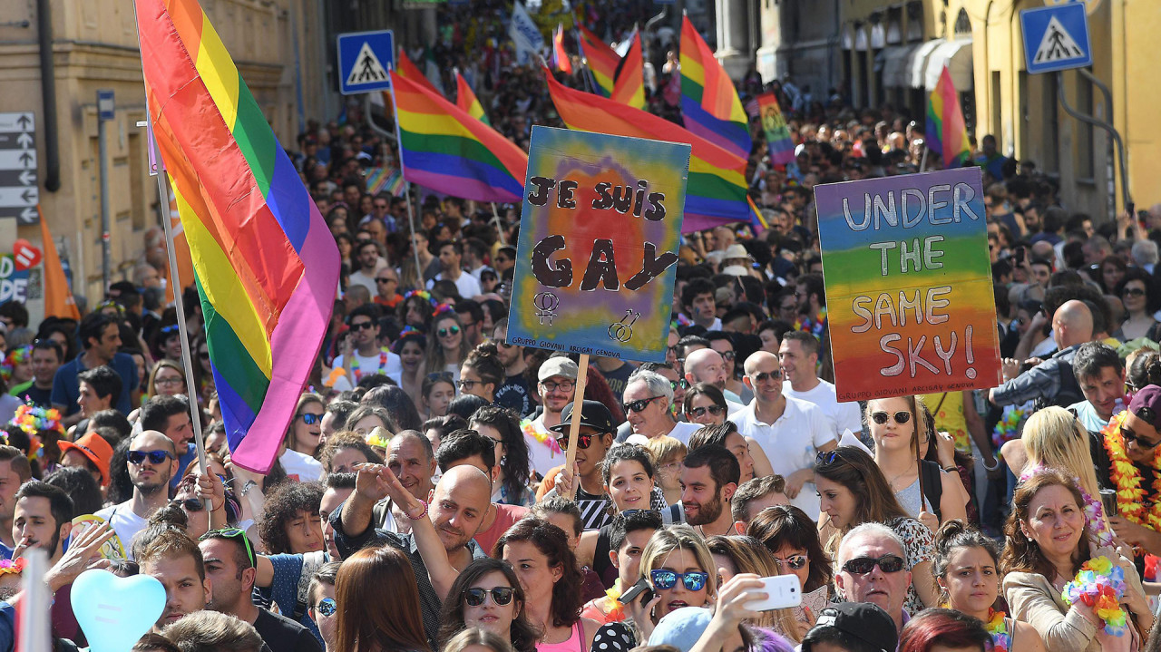 Marcha del orgullo en Italia. Foto: EFE