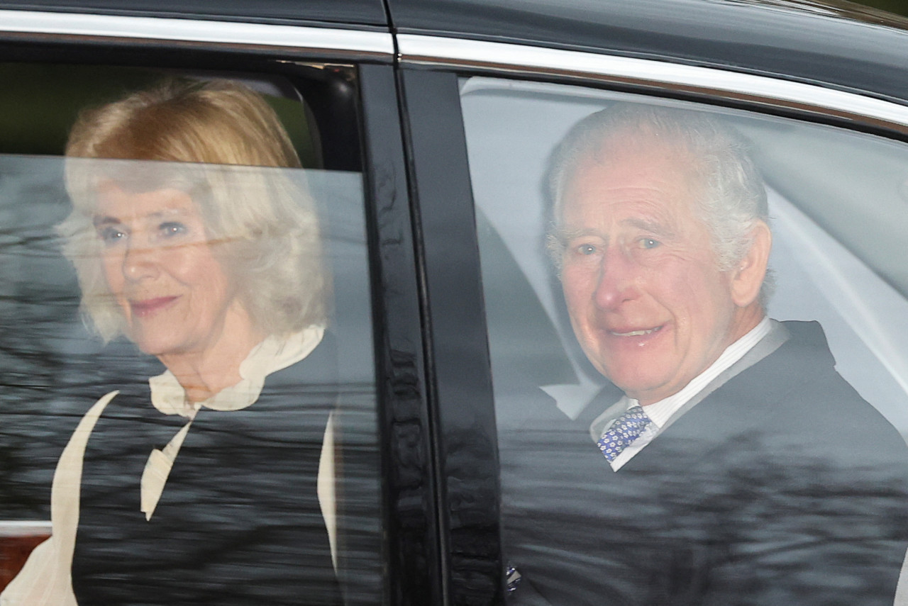 Reaparición en público del rey Carlos III tras el diagnóstico de cáncer. Foto: REUTERS.