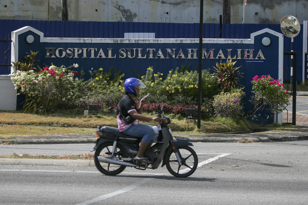 Hospitalización en Malasia del Rey Harald V de Noruega. Foto: REUTERS.