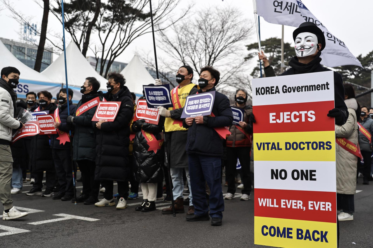 Manifestaciones de médicos en Corea del Sur. Foto: EFE.