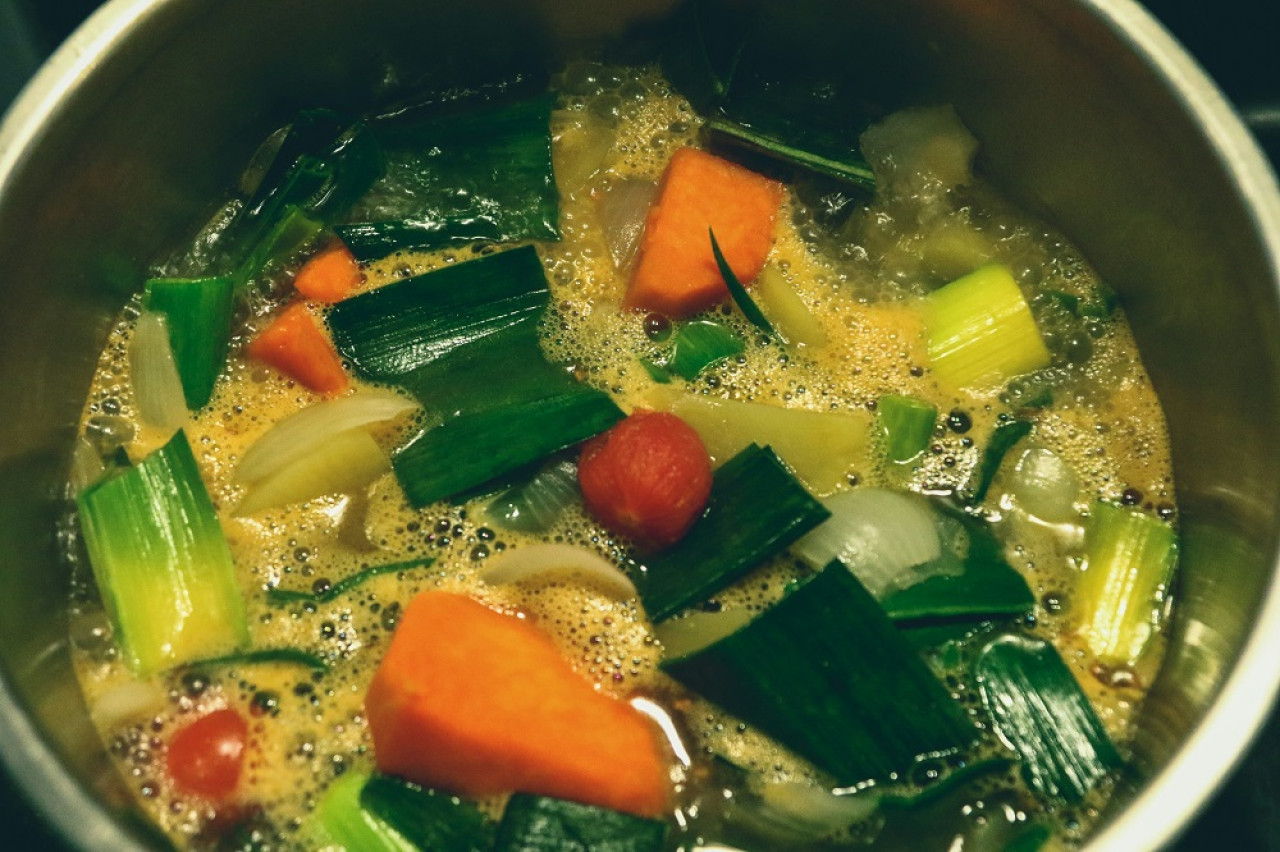 Sopa de verduras. Foto: Unsplash.