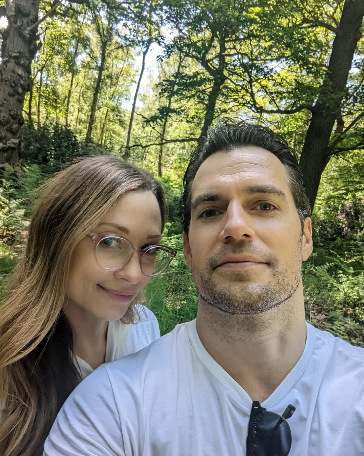 Henry Cavill junto a su pareja Natalie. Foto: Instagram.